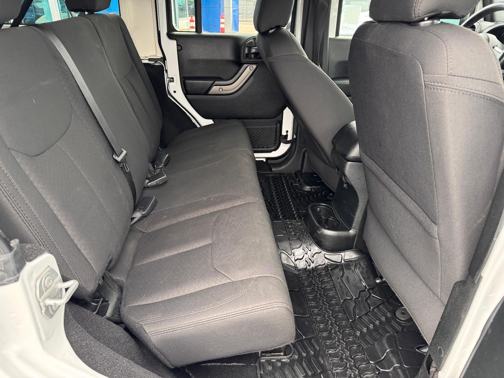2018 Jeep Wrangler JK Unlimited SPORT S / UNLIMITED / HARD TOP / AUTO TRANS / 3.6 V6 / 44K MILES