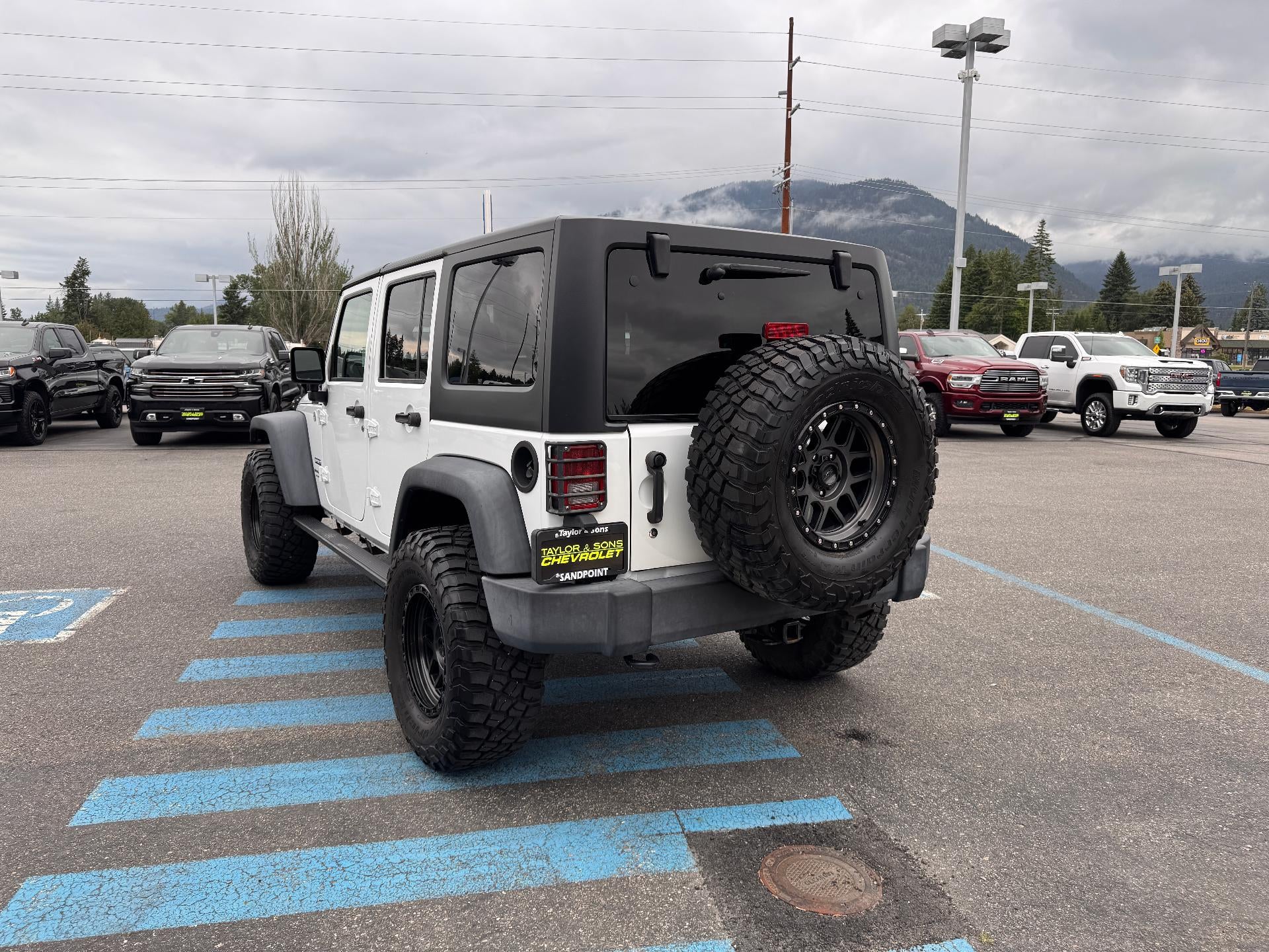 2018 Jeep Wrangler JK Unlimited SPORT S / UNLIMITED / HARD TOP / AUTO TRANS / 3.6 V6 / 44K MILES