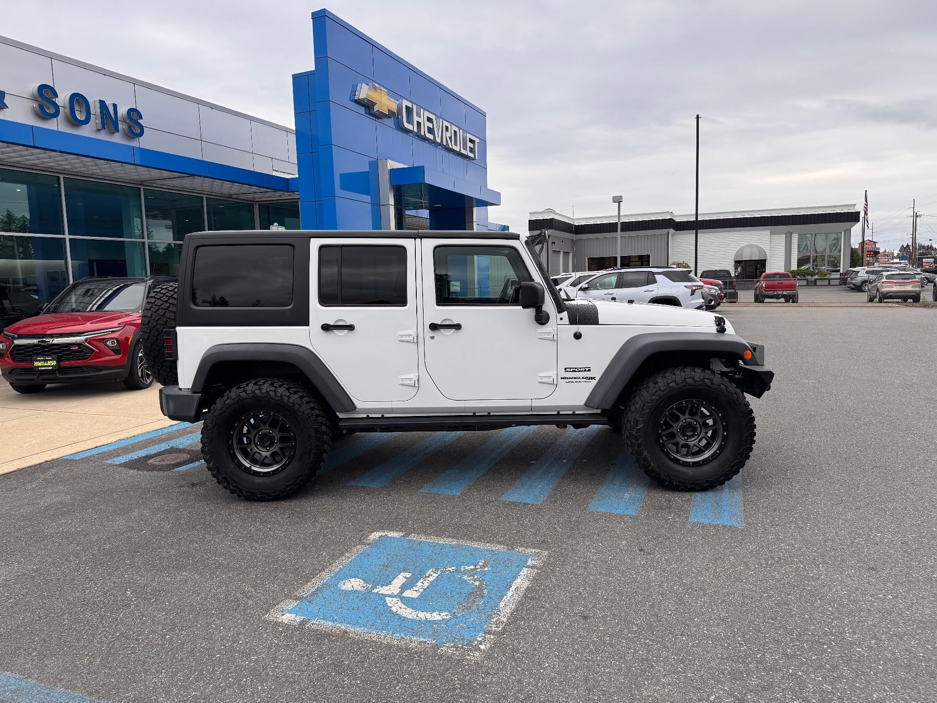 2018 Jeep Wrangler JK Unlimited SPORT S / UNLIMITED / HARD TOP / AUTO TRANS / 3.6 V6 / 44K MILES