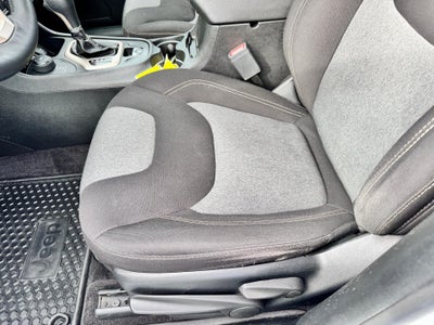 2018 Jeep Cherokee LATITUDE / ALL WHEEL DRIVE / 3.2 V6 / HEATED SEATS / LOCAL TRADE / 43K MILES