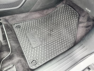 2018 Jeep Cherokee LATITUDE / ALL WHEEL DRIVE / 3.2 V6 / HEATED SEATS / LOCAL TRADE / 43K MILES