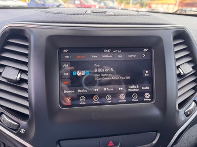 2019 Jeep Cherokee LATITUDE PLUS / 4X4 / 3.2 LITER V6 / PANO SUNROOF / LOCAL TRADE