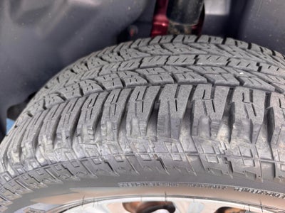 2019 Jeep Cherokee LATITUDE PLUS / 4X4 / 3.2 LITER V6 / PANO SUNROOF / LOCAL TRADE