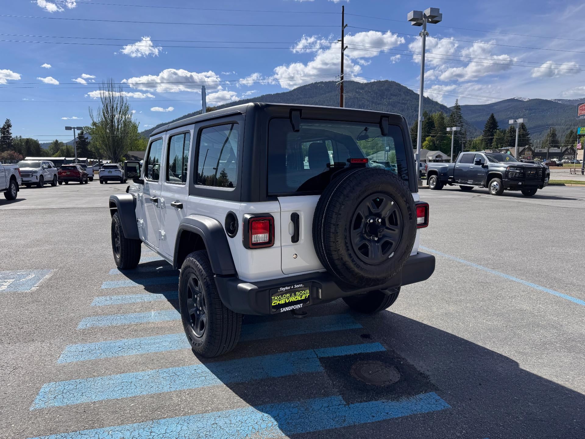 2024 Jeep Wrangler SPORT / 4 DOOR / HARD TOP / 3.6 LITER V6 / AUTO TRANS / 1K MILES