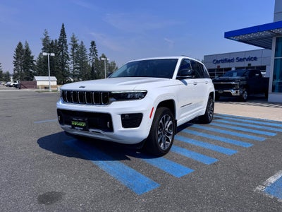 2023 Jeep Grand Cherokee OVERLAND / 3.6 LITER V6 / LUXURY TECH / PRO TECH PCKG / 11K MILES