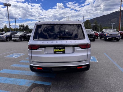 2022 Jeep Wagoneer SERIES II / 4X4 / 5.7 LITER V8 / 8 PASSENGER / 1 OWNER / 52K MILES