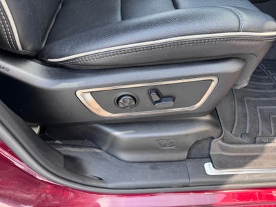 2019 RAM 1500 LIMITED / CREW / 5.7 LITER HEMI / SUNROOF / SHORT BOX / LOCAL TRADE