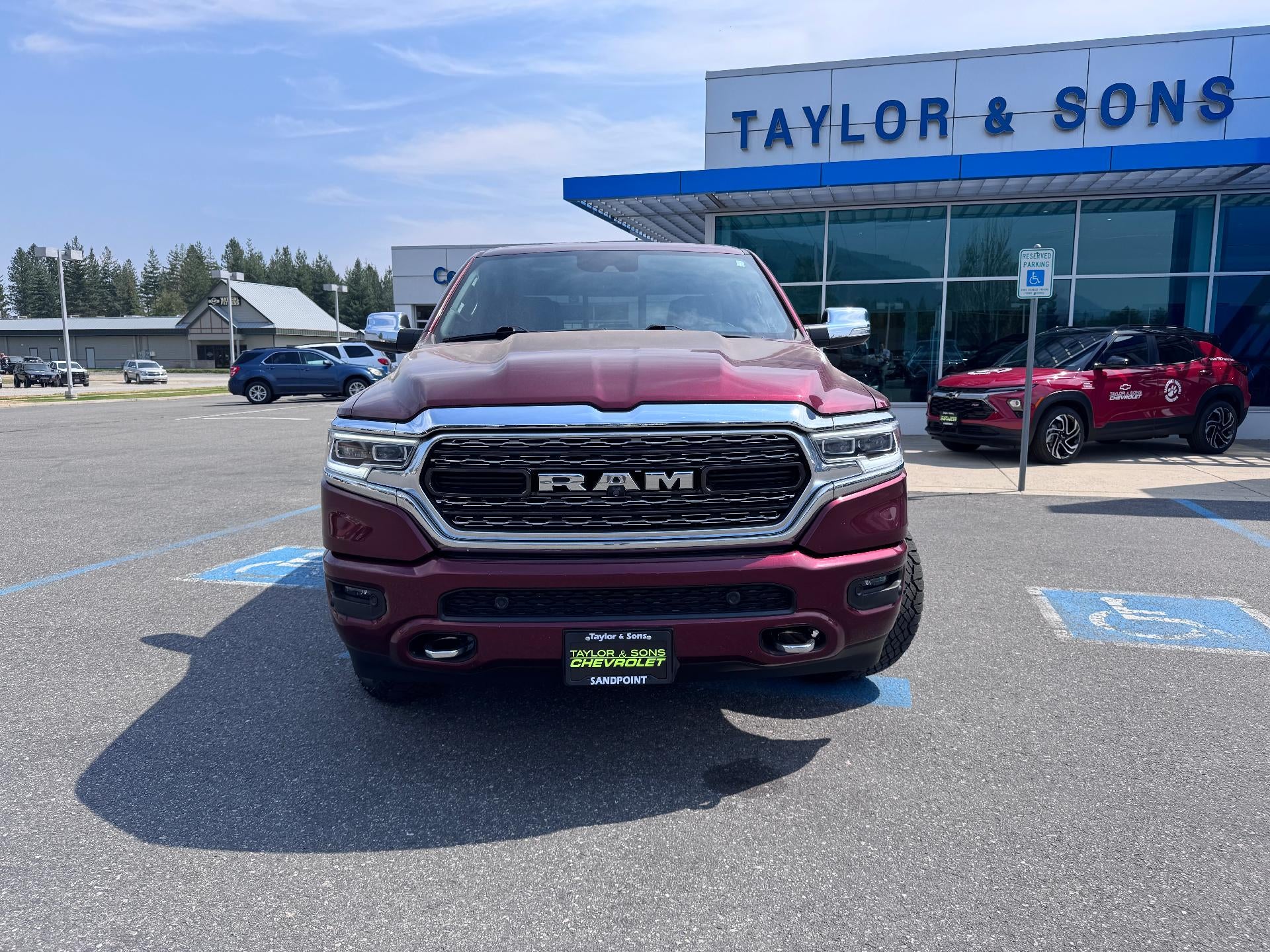 2019 RAM 1500 LIMITED / CREW / 5.7 LITER HEMI / SUNROOF / SHORT BOX / LOCAL TRADE