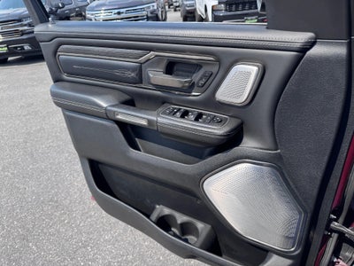 2019 RAM 1500 LIMITED / CREW / 5.7 LITER HEMI / SUNROOF / SHORT BOX / LOCAL TRADE