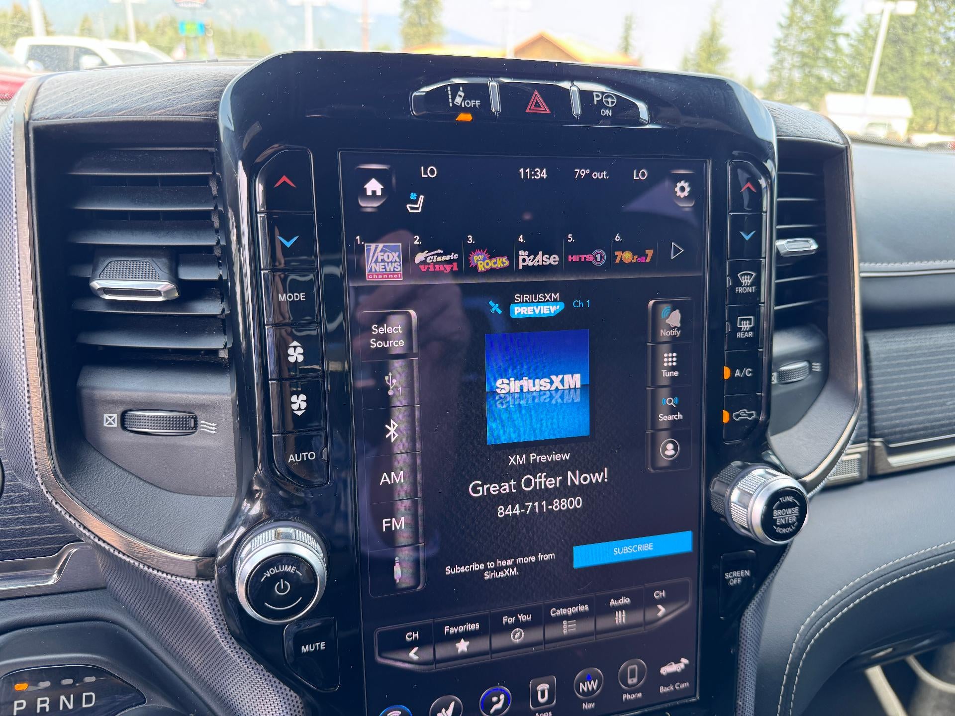 2019 RAM 1500 LIMITED / CREW / 5.7 LITER HEMI / SUNROOF / SHORT BOX / LOCAL TRADE