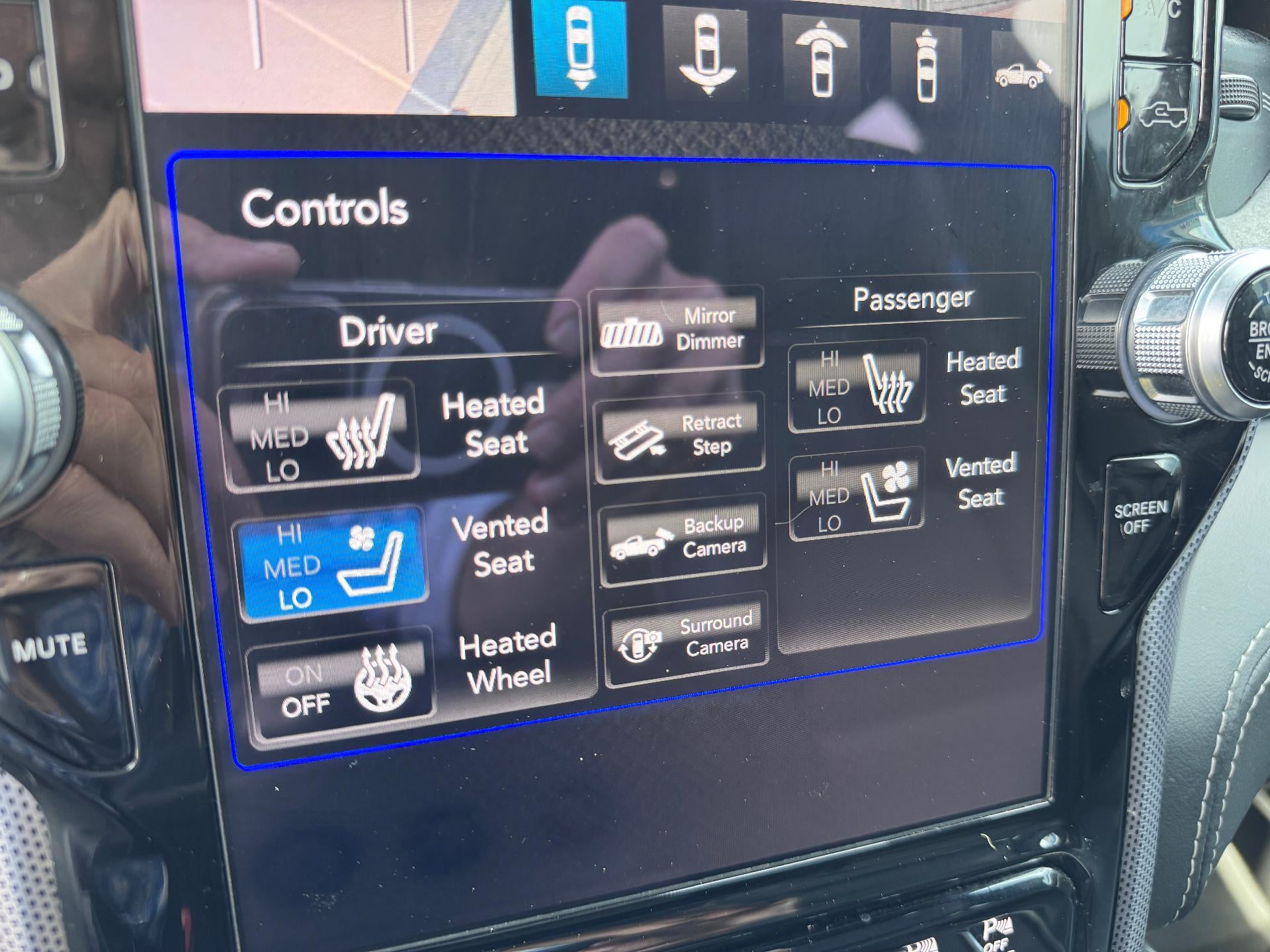 2019 RAM 1500 LIMITED / CREW / 5.7 LITER HEMI / SUNROOF / SHORT BOX / LOCAL TRADE