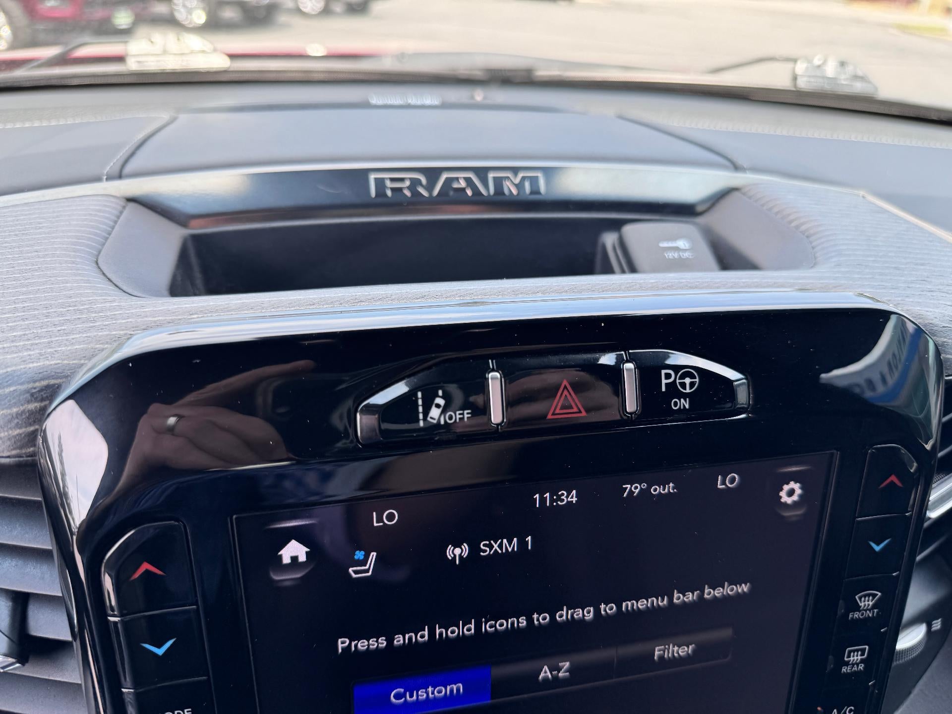 2019 RAM 1500 LIMITED / CREW / 5.7 LITER HEMI / SUNROOF / SHORT BOX / LOCAL TRADE