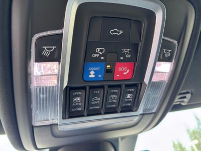 2019 RAM 1500 LIMITED / CREW / 5.7 LITER HEMI / SUNROOF / SHORT BOX / LOCAL TRADE