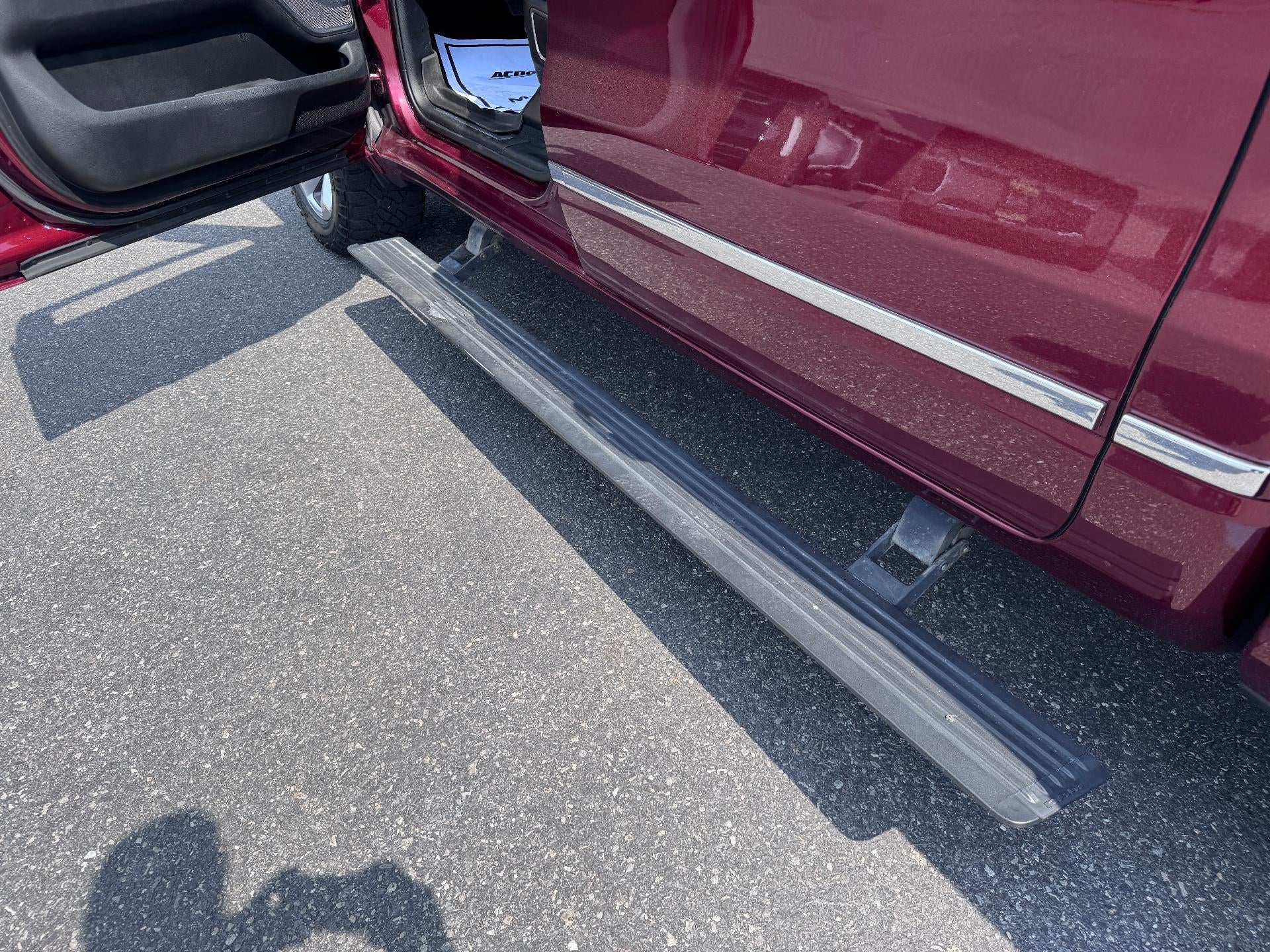 2019 RAM 1500 LIMITED / CREW / 5.7 LITER HEMI / SUNROOF / SHORT BOX / LOCAL TRADE