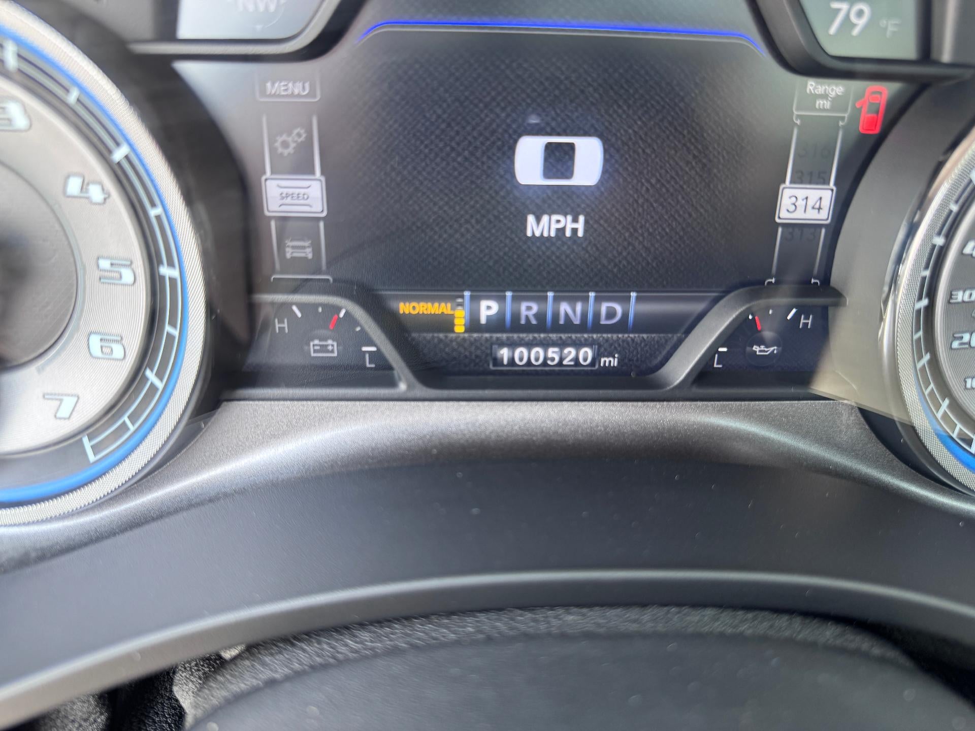 2019 RAM 1500 LIMITED / CREW / 5.7 LITER HEMI / SUNROOF / SHORT BOX / LOCAL TRADE