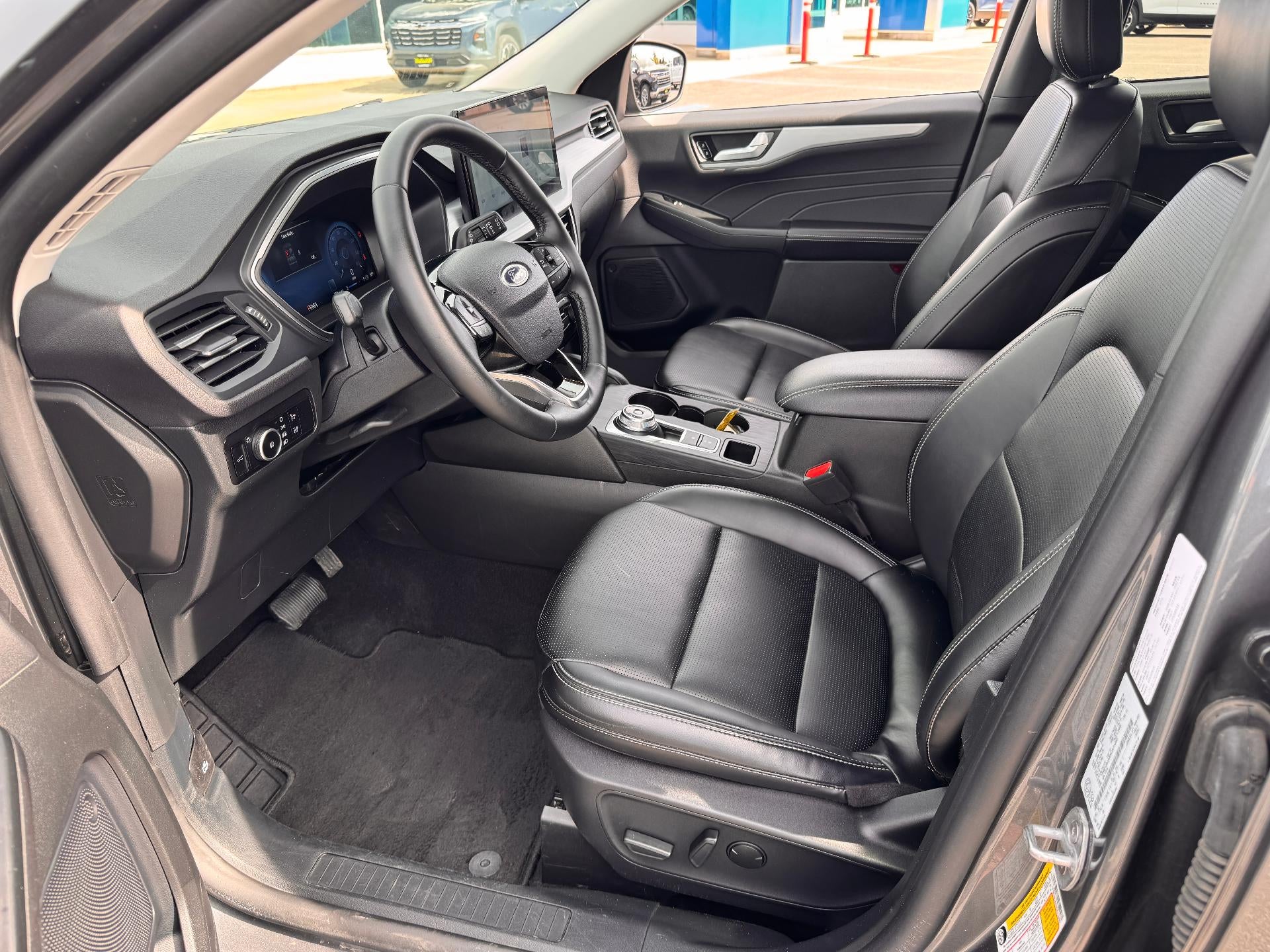 2025 Ford Escape PLATINUM / AWD / 2.0 ECOBOOST / 20K MILES / WARRANTY