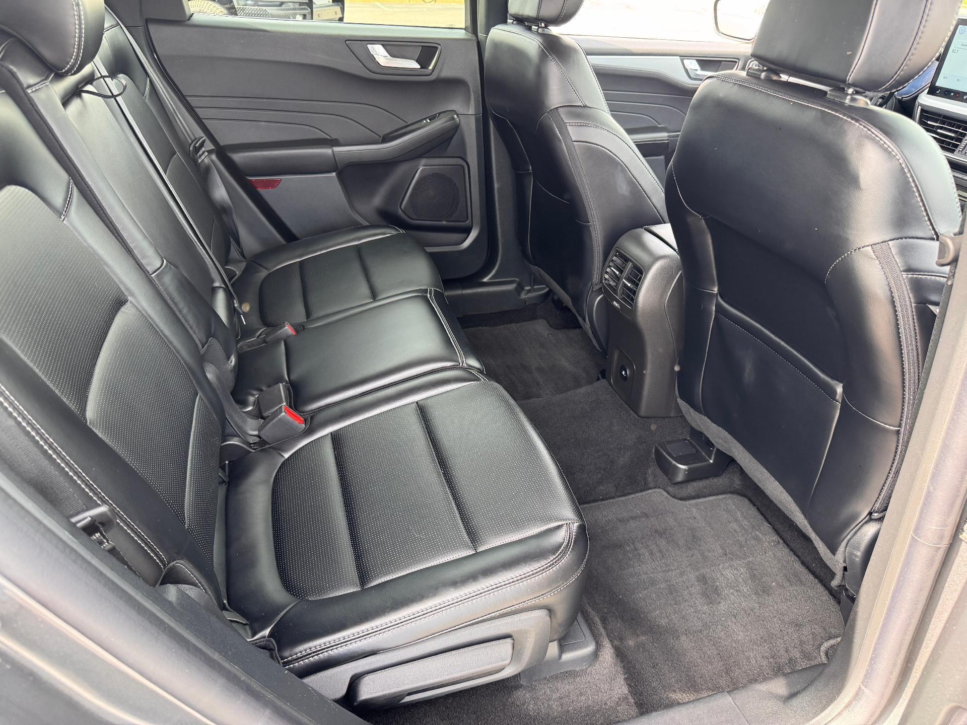 2025 Ford Escape PLATINUM / AWD / 2.0 ECOBOOST / 20K MILES / WARRANTY