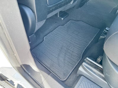 2020 Ford Explorer XLT / ALL WHEEL DRIVE / 3RD ROW SEAT / LOCAL TRADE