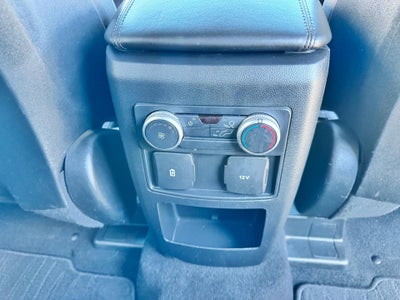2020 Ford Explorer XLT / ALL WHEEL DRIVE / 3RD ROW SEAT / LOCAL TRADE