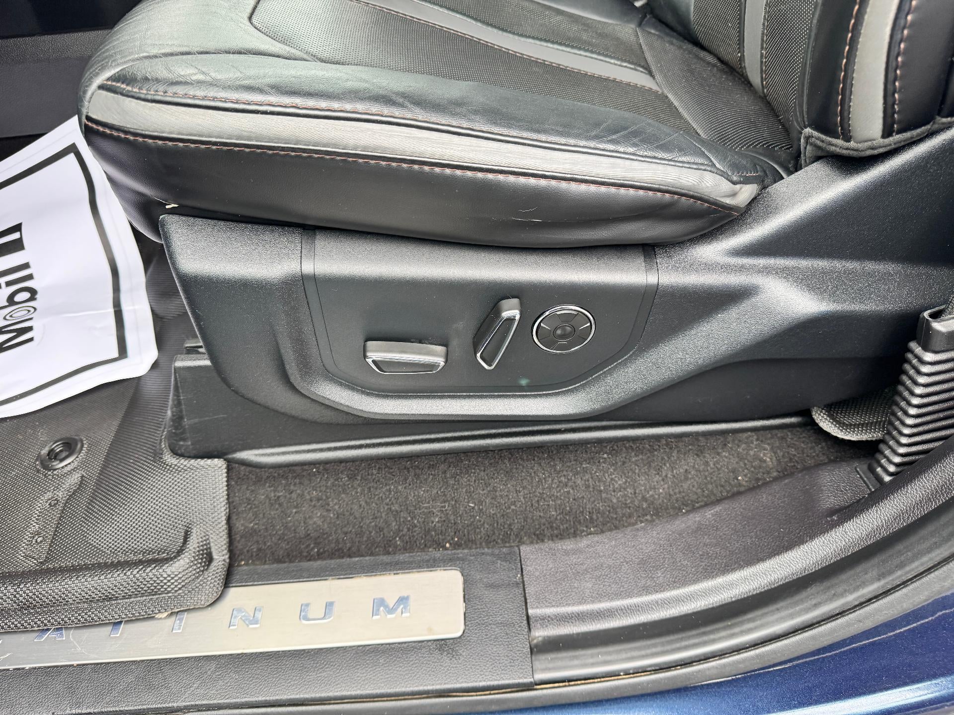 2019 Ford Super Duty F-350 SRW PLATINUM / CREW / 6.7 POWERSTROKE / ULTIMATE PCKG / STANDARD BOX / 69K MILES