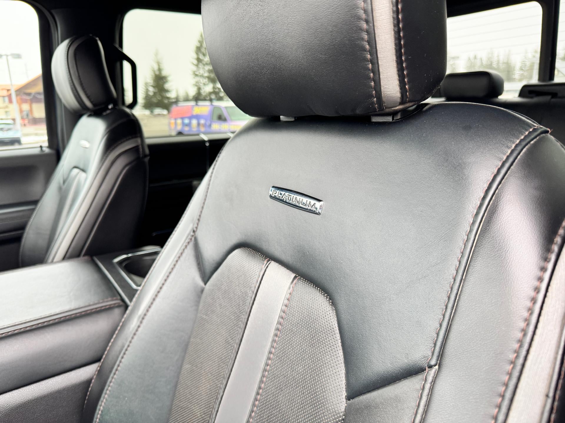 2019 Ford Super Duty F-350 SRW PLATINUM / CREW / 6.7 POWERSTROKE / ULTIMATE PCKG / STANDARD BOX / 69K MILES