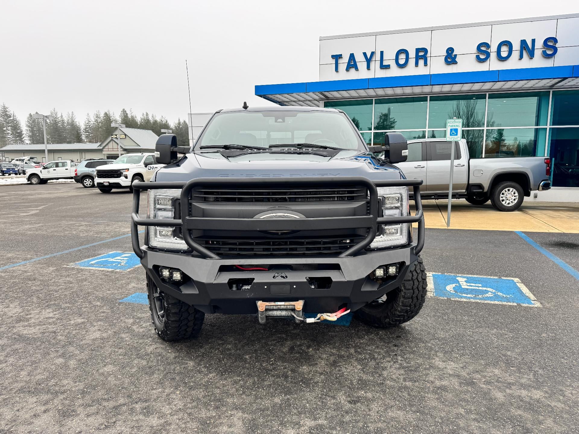 2019 Ford Super Duty F-350 SRW PLATINUM / CREW / 6.7 POWERSTROKE / ULTIMATE PCKG / STANDARD BOX / 69K MILES