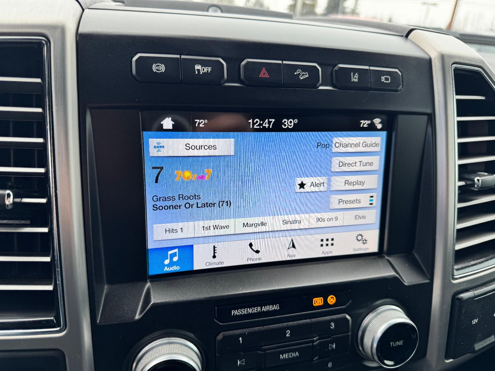 2019 Ford Super Duty F-350 SRW PLATINUM / CREW / 6.7 POWERSTROKE / ULTIMATE PCKG / STANDARD BOX / 69K MILES