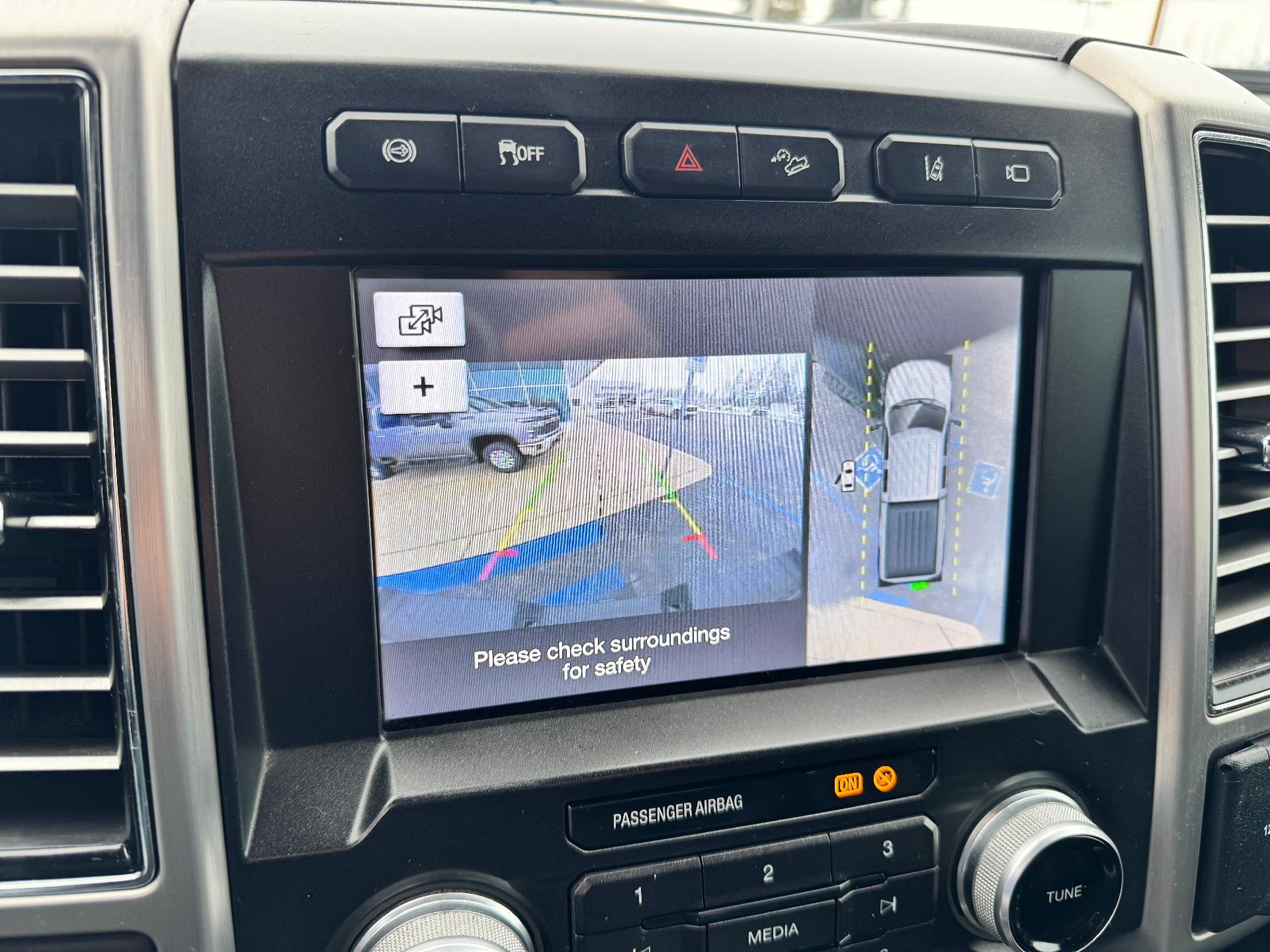 2019 Ford Super Duty F-350 SRW PLATINUM / CREW / 6.7 POWERSTROKE / ULTIMATE PCKG / STANDARD BOX / 69K MILES