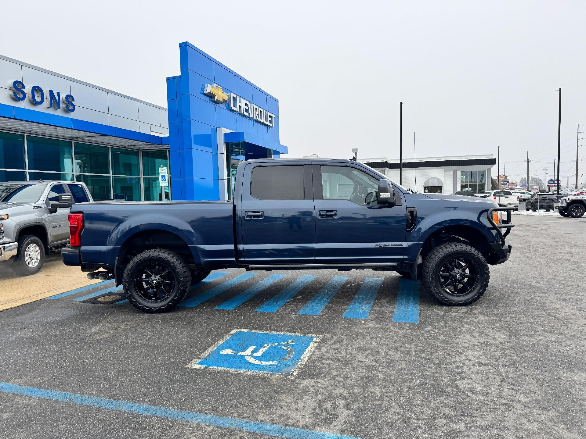 2019 Ford Super Duty F-350 SRW PLATINUM / CREW / 6.7 POWERSTROKE / ULTIMATE PCKG / STANDARD BOX / 69K MILES