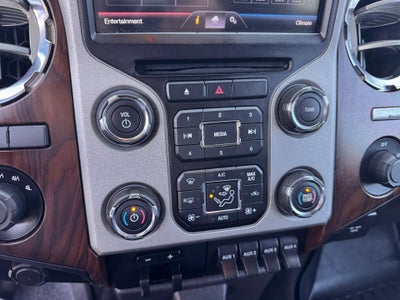 2013 Ford Super Duty F-350 SRW LARIAT / CREW / 6.7 POWERSTROKE / 8' FLAT BED / LOCAL TRADE