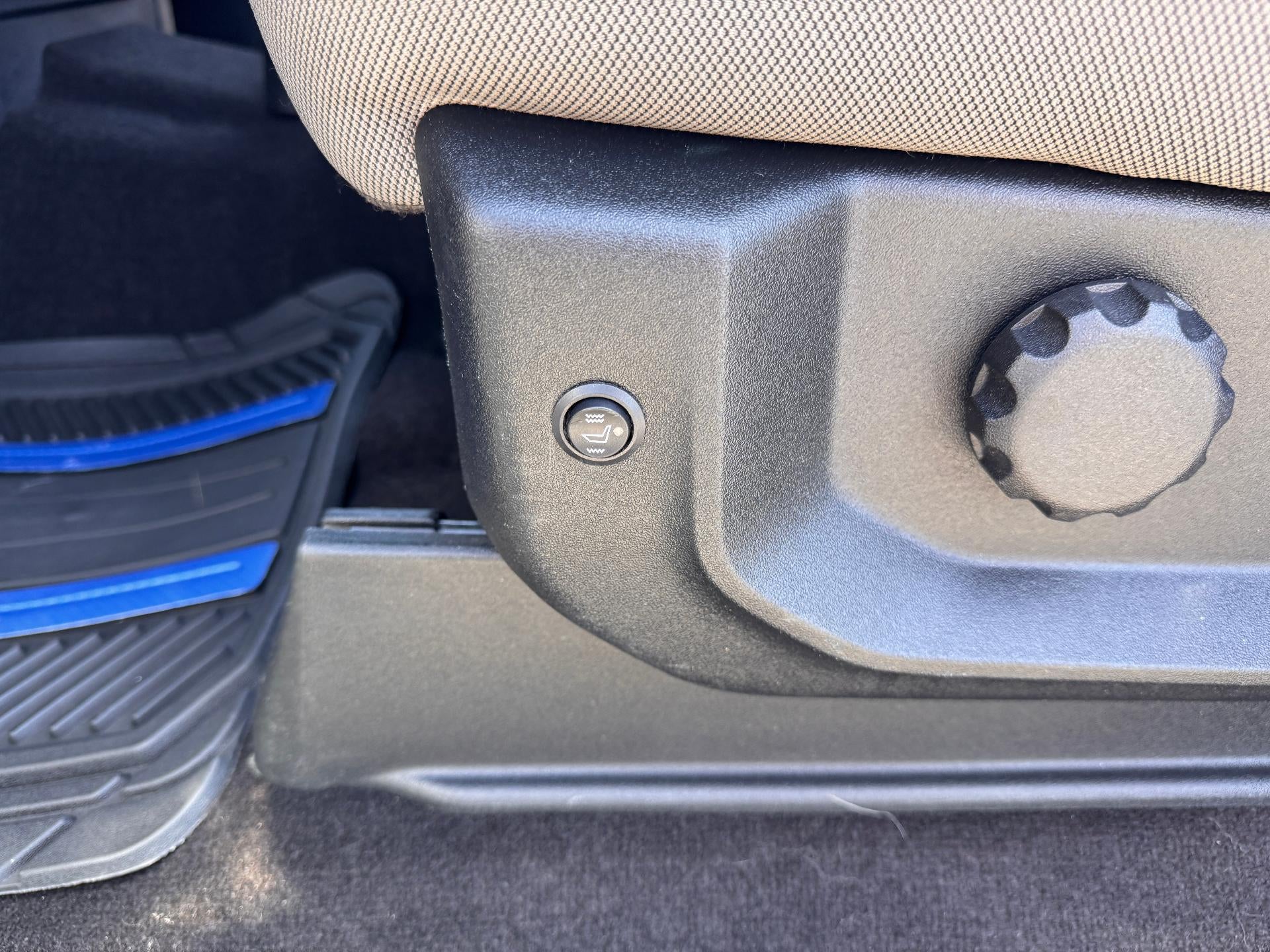 2018 Ford F-150 XLT / CREW / 5.0 LITER V8 / SHORT BOX / LOCAL TRADE