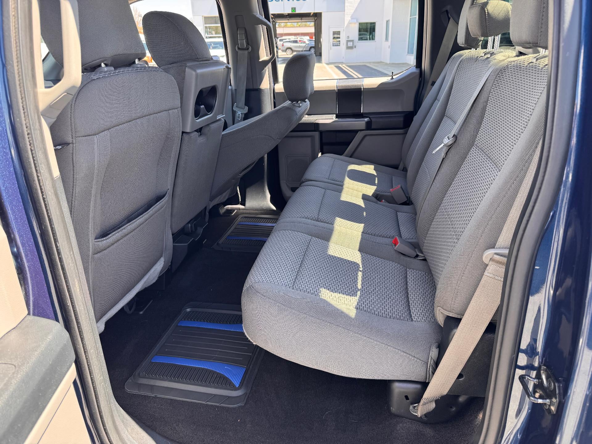 2018 Ford F-150 XLT / CREW / 5.0 LITER V8 / SHORT BOX / LOCAL TRADE