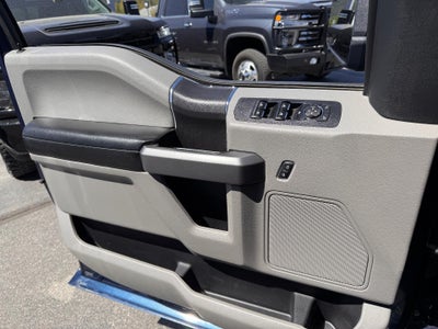 2018 Ford F-150 XLT / CREW / 5.0 LITER V8 / SHORT BOX / LOCAL TRADE