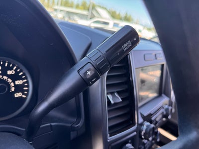 2018 Ford F-150 XLT / CREW / 5.0 LITER V8 / SHORT BOX / LOCAL TRADE