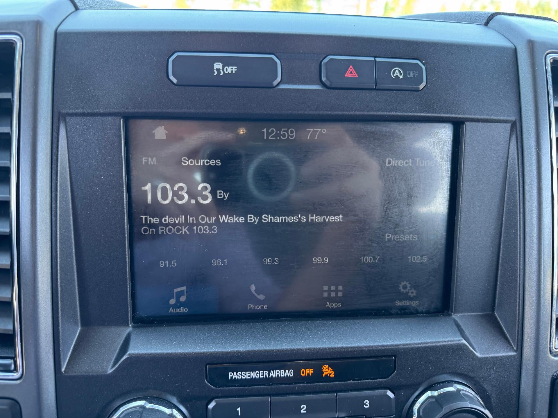 2018 Ford F-150 XLT / CREW / 5.0 LITER V8 / SHORT BOX / LOCAL TRADE