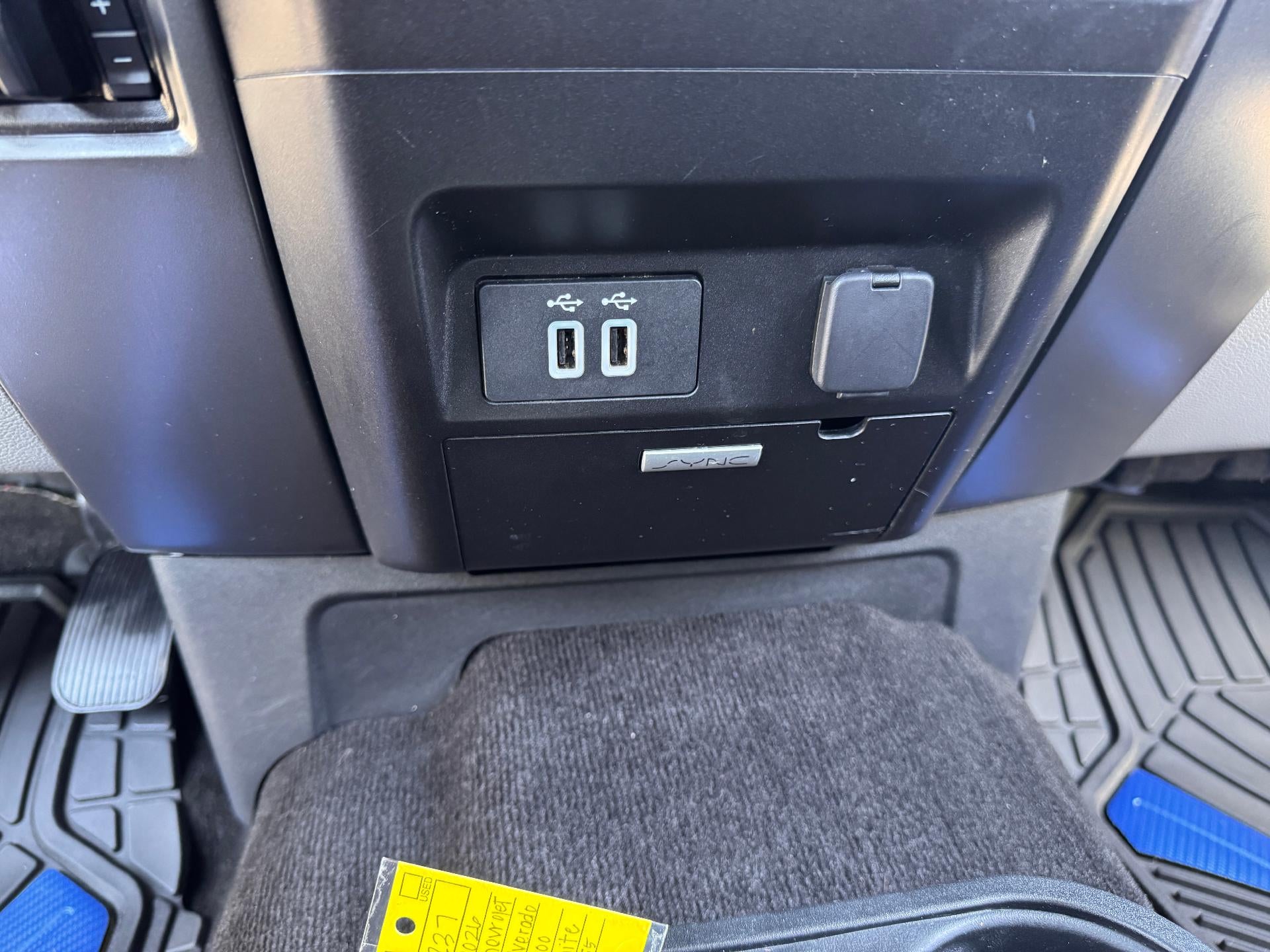 2018 Ford F-150 XLT / CREW / 5.0 LITER V8 / SHORT BOX / LOCAL TRADE
