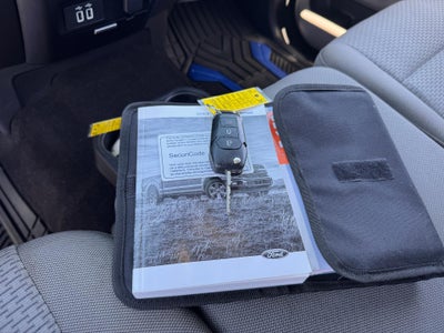 2018 Ford F-150 XLT / CREW / 5.0 LITER V8 / SHORT BOX / LOCAL TRADE