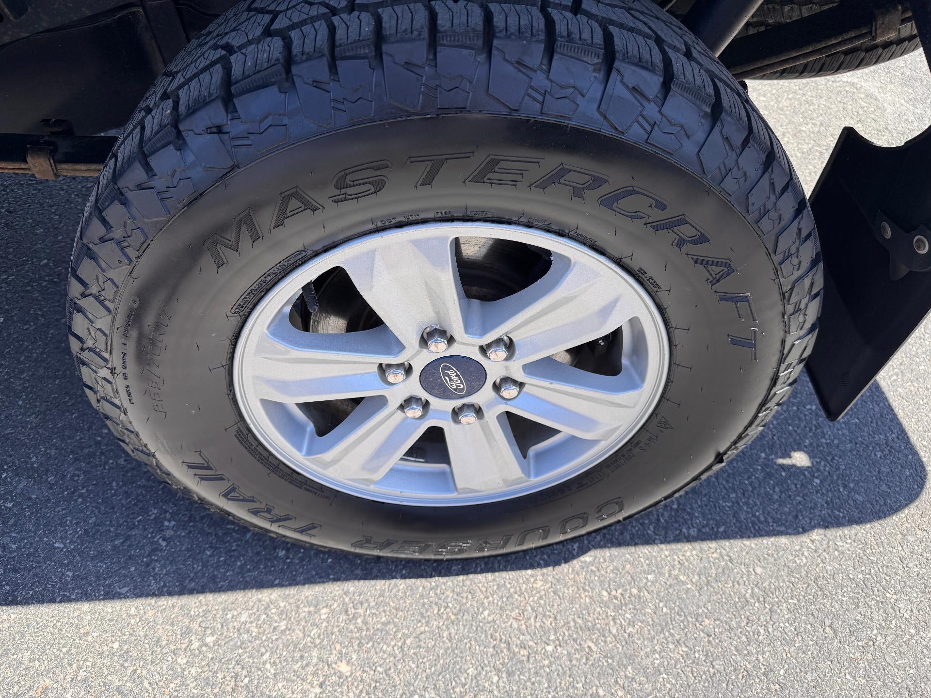 2018 Ford F-150 XLT / CREW / 5.0 LITER V8 / SHORT BOX / LOCAL TRADE
