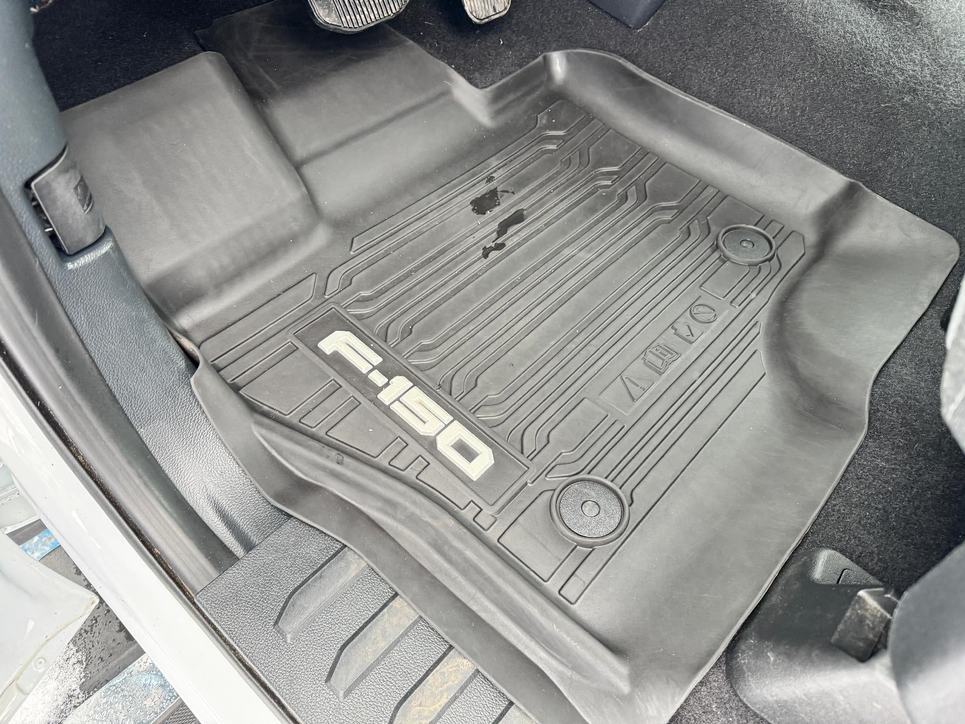 2023 Ford F-150 XLT / SUPERCREW / 2.7 ECOBOOST / SHORT BOX / WARRANTY / 30K MILES