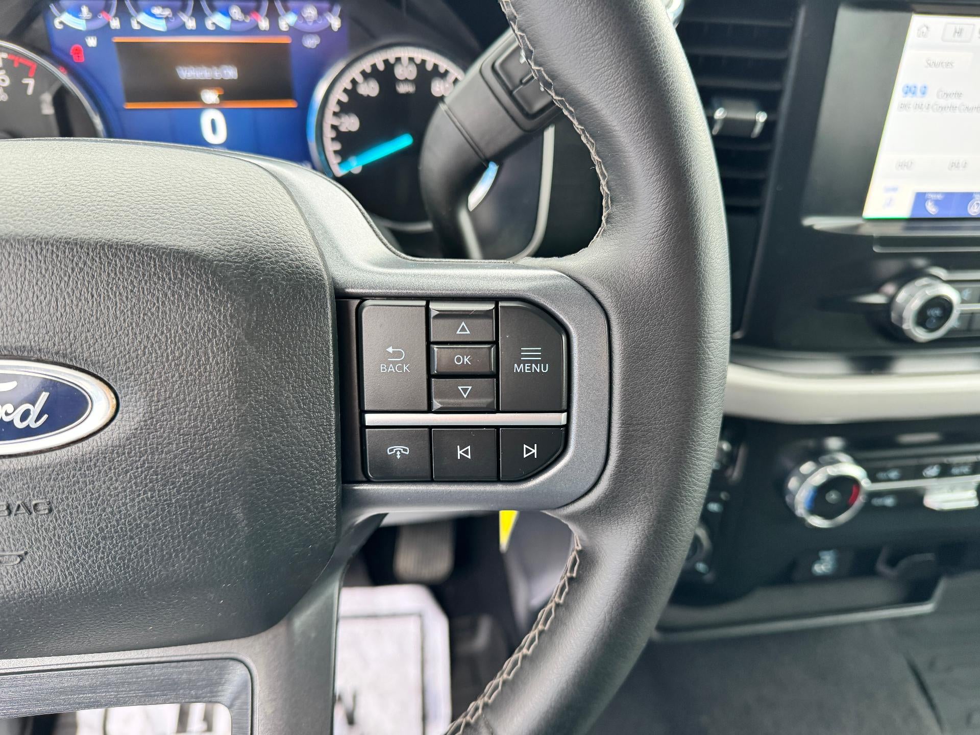 2023 Ford F-150 XLT / SUPERCREW / 2.7 ECOBOOST / SHORT BOX / WARRANTY / 30K MILES