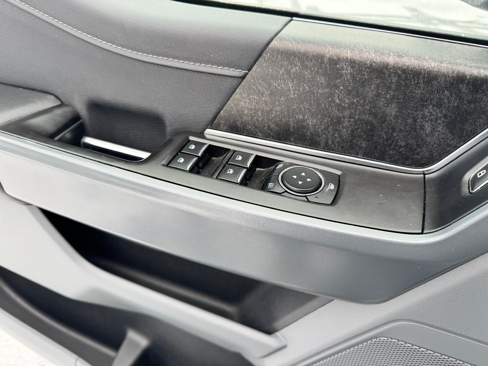 2023 Ford F-150 XLT / SUPERCREW / 2.7 ECOBOOST / SHORT BOX / WARRANTY / 30K MILES