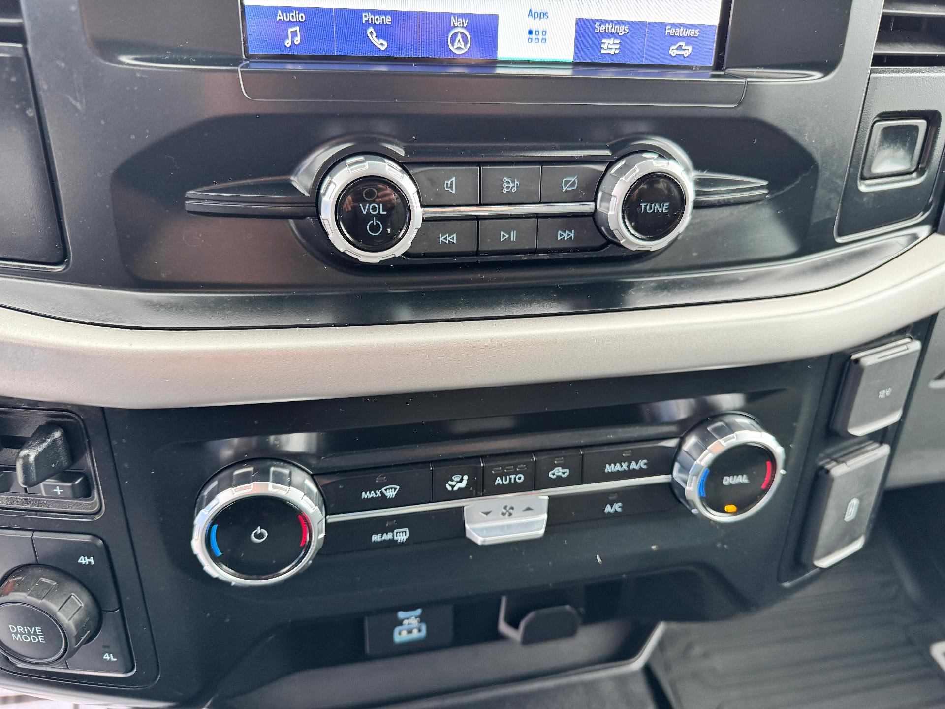 2023 Ford F-150 XLT / SUPERCREW / 2.7 ECOBOOST / SHORT BOX / WARRANTY / 30K MILES