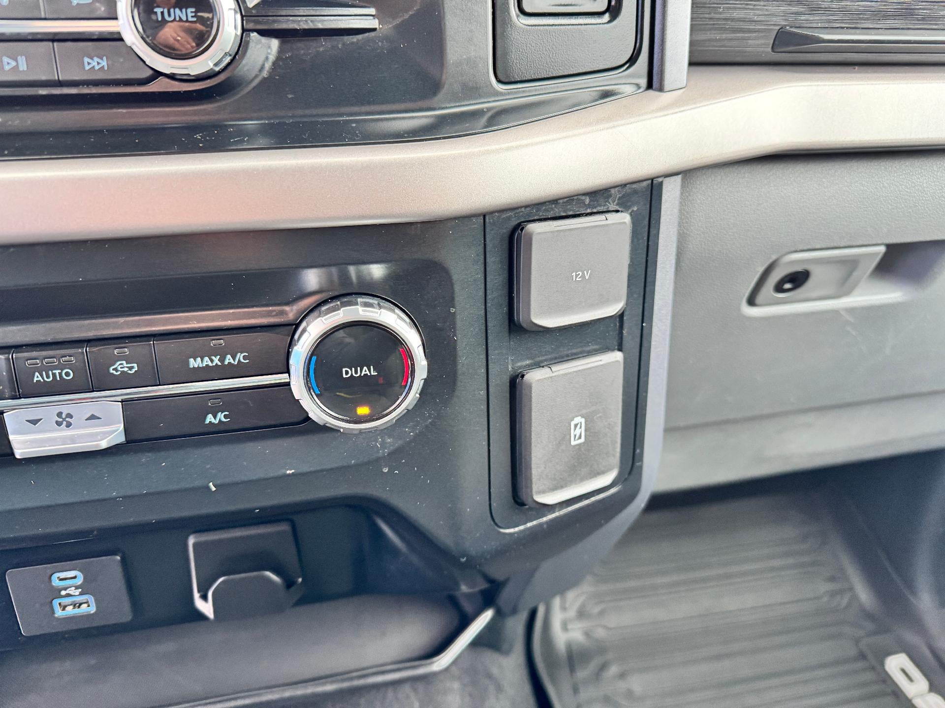 2023 Ford F-150 XLT / SUPERCREW / 2.7 ECOBOOST / SHORT BOX / WARRANTY / 30K MILES