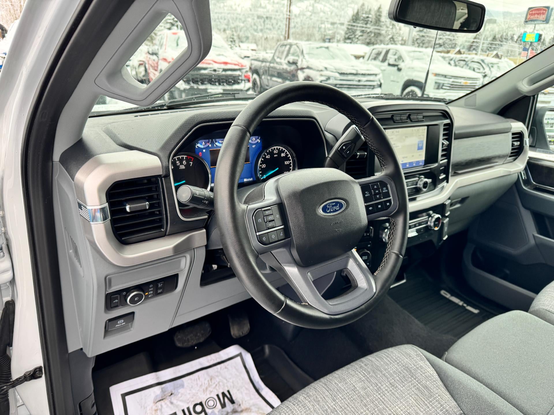 2023 Ford F-150 XLT / SUPERCREW / 2.7 ECOBOOST / SHORT BOX / WARRANTY / 30K MILES