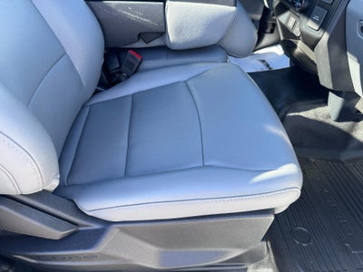 2024 Ford Super Duty F-350 SRW XL / REGULAR CAB / 6.8 LITER GAS V8 / LONG BOX / 1 OWNER / 26K MILES