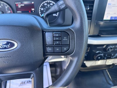 2024 Ford Super Duty F-350 SRW XL / REGULAR CAB / 6.8 LITER GAS V8 / LONG BOX / 1 OWNER / 26K MILES