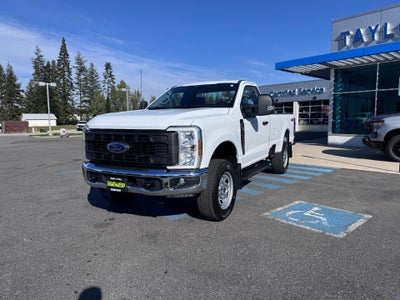 2024 Ford Super Duty F-350 SRW XL / REGULAR CAB / 6.8 LITER GAS V8 / LONG BOX / 1 OWNER / 26K MILES