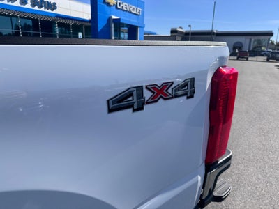 2024 Ford Super Duty F-350 SRW XL / REGULAR CAB / 6.8 LITER GAS V8 / LONG BOX / 1 OWNER / 26K MILES