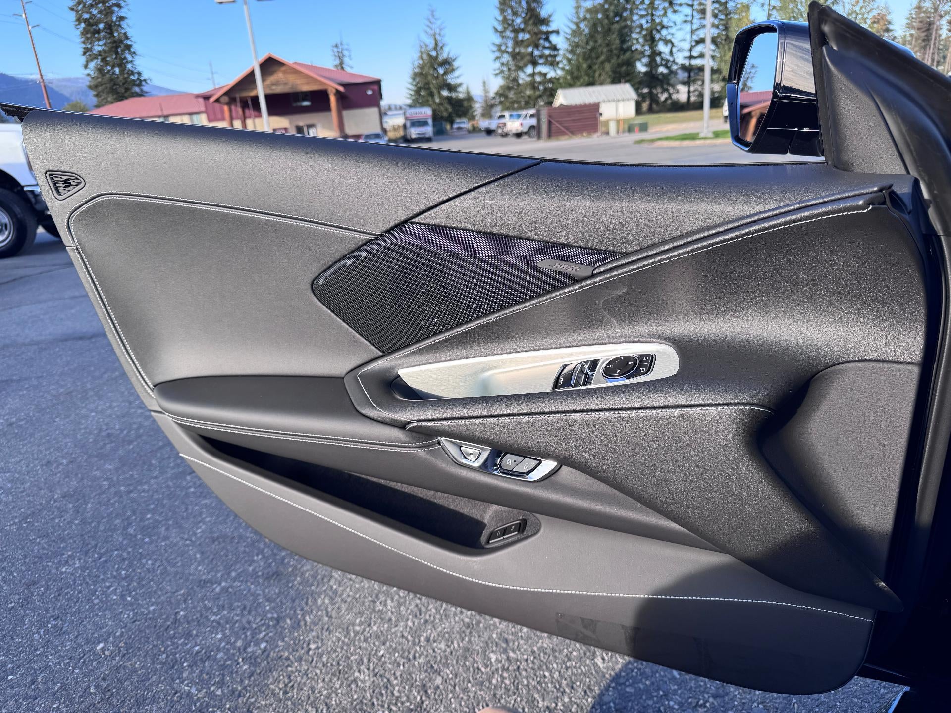 2027 Chevrolet Corvette Stingray 1LT / COUPE / 6.7 LITER V8 / 535 HORSE / HIGH WING SPOILER /