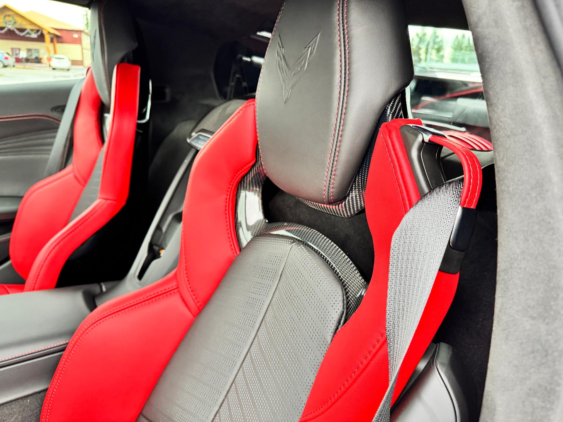 2026 Chevrolet Corvette Z06 3LZ / COUPE / 670 HORSEPOWER / FRONT LIFT / 2 TONE SEATS